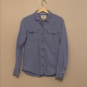 FOREVER 21 | WOMANS BLUE BUTTON SHIRT